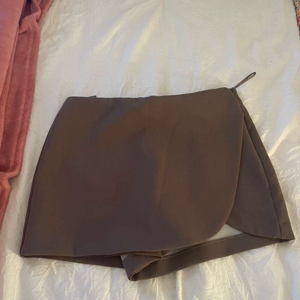 NWOT Zara Mini Skort
